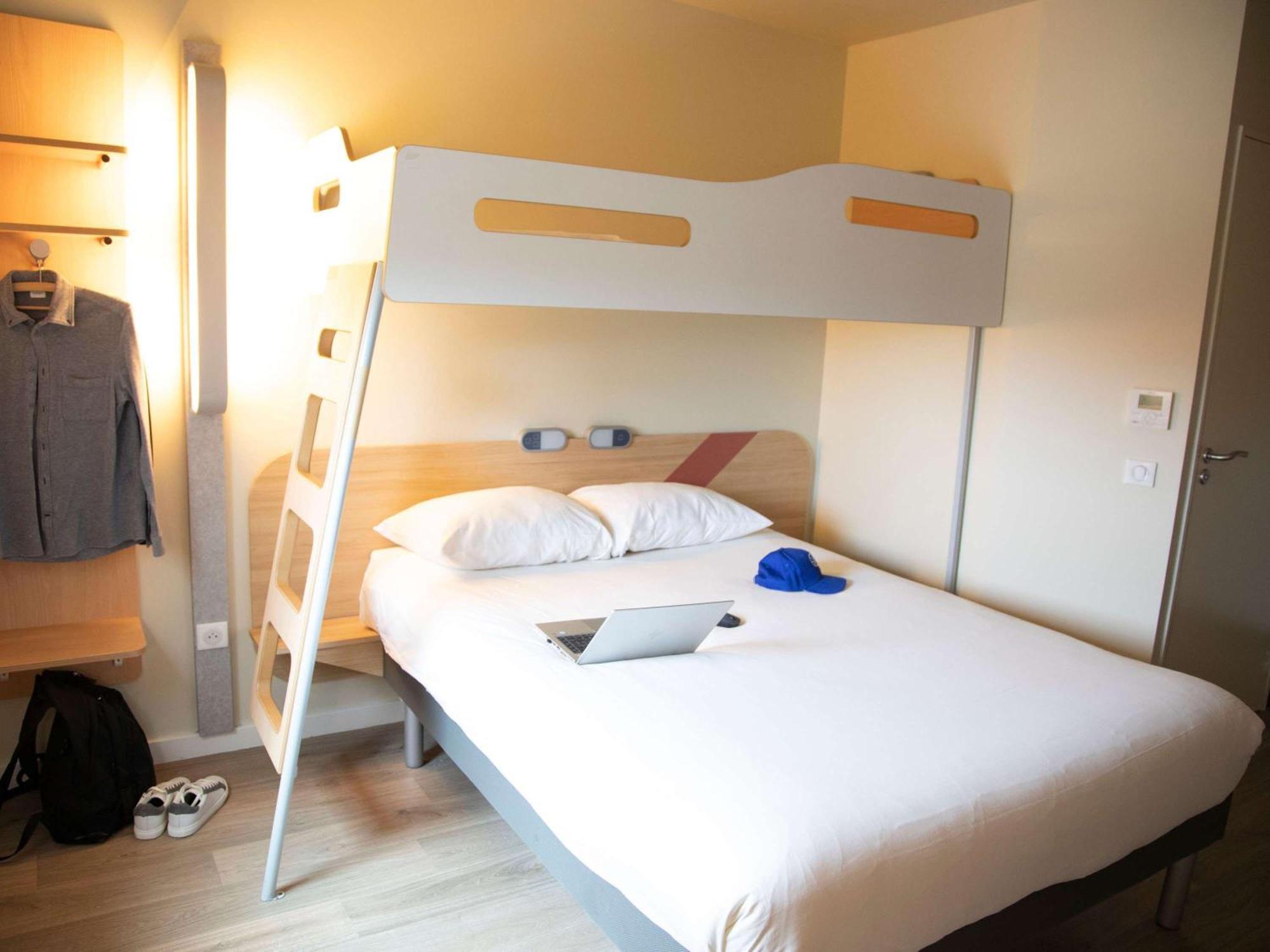 Ibis Budget Saint Quentin Yvelines - Velodrome Montigny-le-Bretonneux Exterior foto