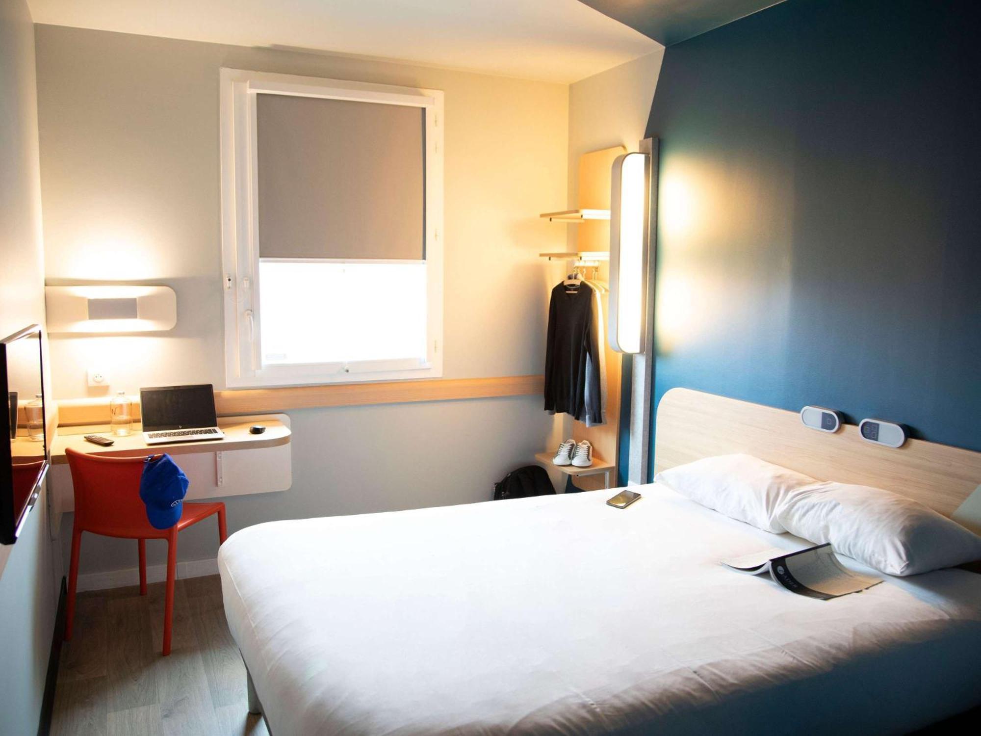 Ibis Budget Saint Quentin Yvelines - Velodrome Montigny-le-Bretonneux Exterior foto