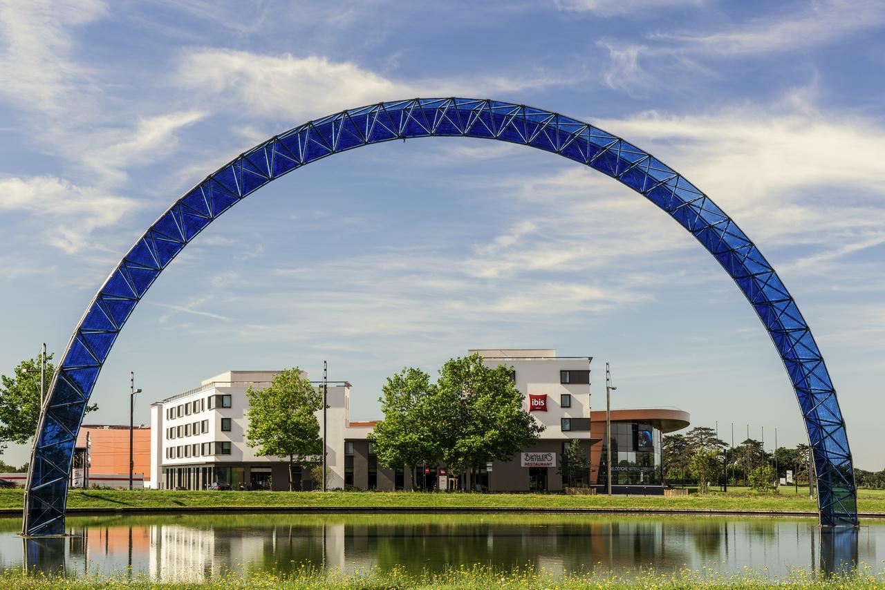 Ibis Budget Saint Quentin Yvelines - Velodrome Montigny-le-Bretonneux Exterior foto