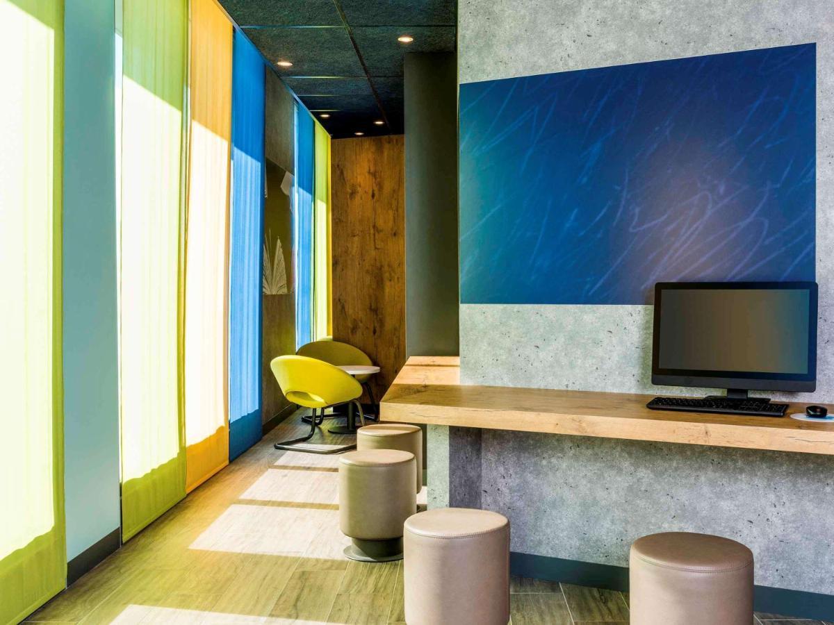 Ibis Budget Saint Quentin Yvelines - Velodrome Montigny-le-Bretonneux Exterior foto